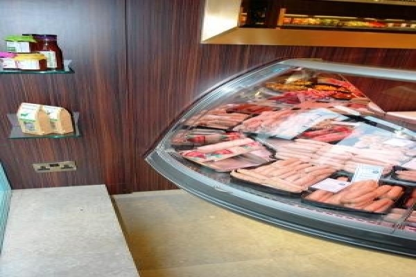 phoca_thumb_l_stewarts butchers 025.jpg