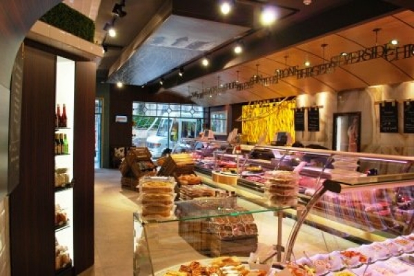 phoca_thumb_l_stewarts butchers 038.jpg