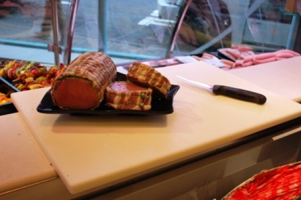 phoca_thumb_l_stewarts butchers 053.jpg